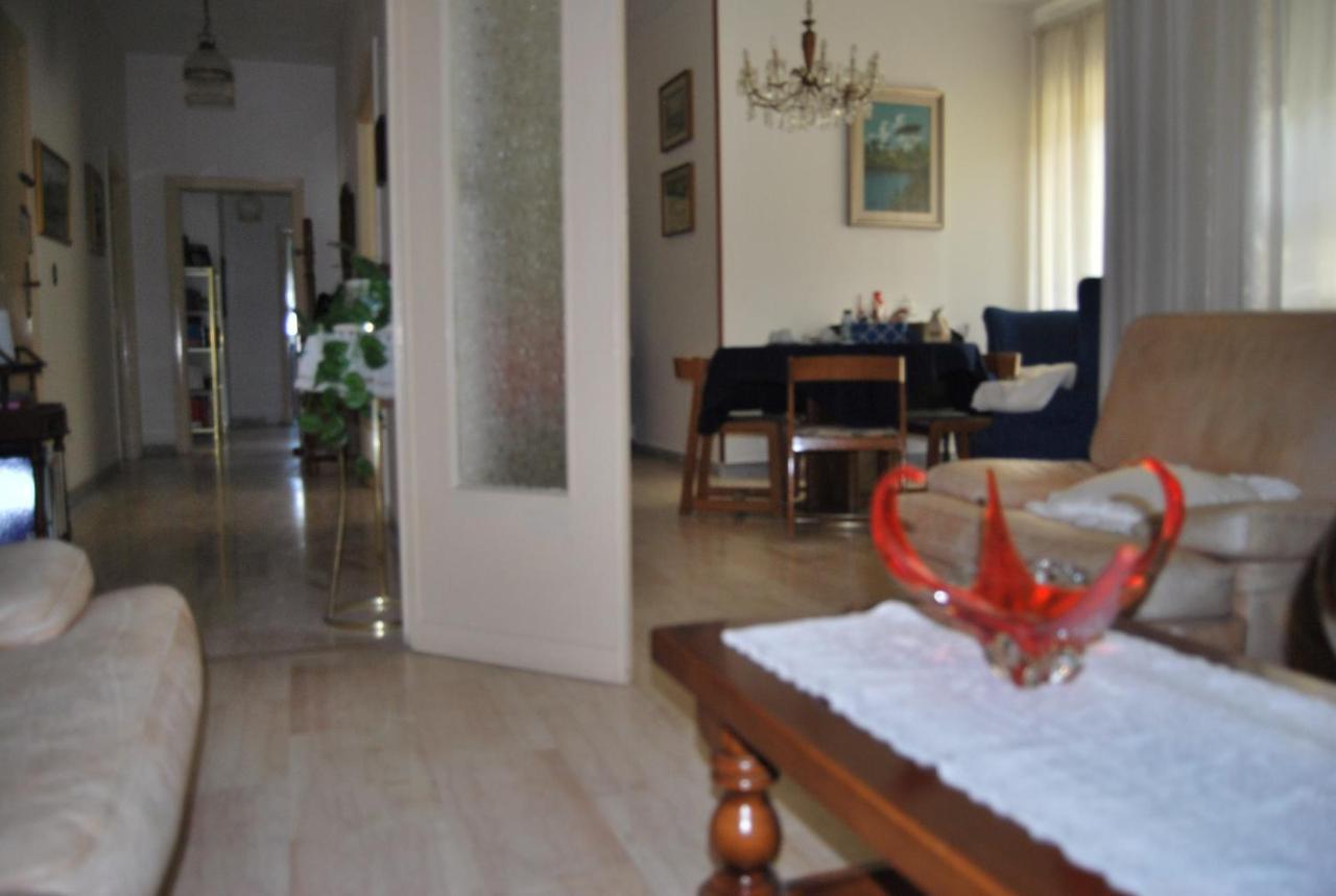 A Casa Di Lidia B&B Gaeta Exterior photo